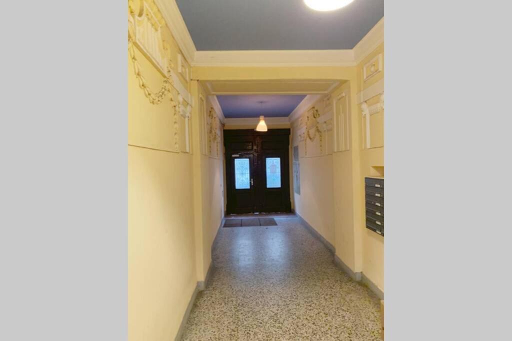 Centrally, Quiet&comfortable *